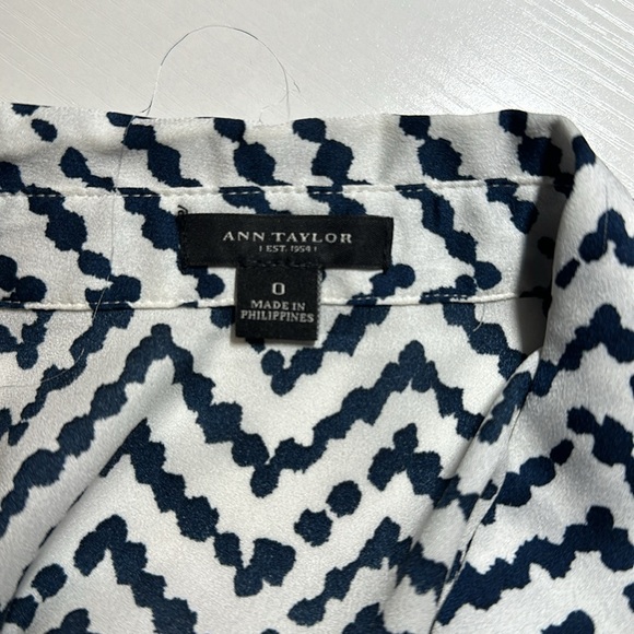 Ann Taylor long-sleeved button down blouse - Picture 3 of 6
